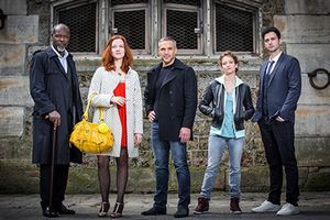 Audiences TV du 19/11/15 en soirée: Profilage cartonne. Fr2 2e. Fr3 et M6 mises en échec. W9 5e. Arte, Fr4, D17, FrO et Chérie 25 puissantes.