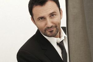 La Revue de Tweets Tv: Envoyé Spécial, Folie Passagère, Lepers, 12/13, Audiences, Les Molières, Un dîner presque parfait, VOD, MacGyver...