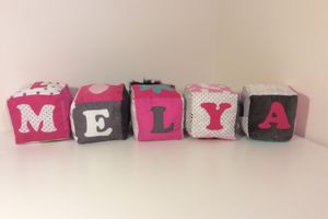Cubes d'éveil en tissu