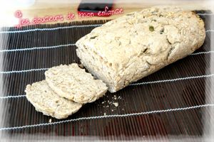 Pain complet aux graines
