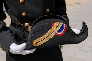 Désinvolture administrative et piteuse gestion de l'État à polytechnique, et çà date... L'X dans l'inconnu !!