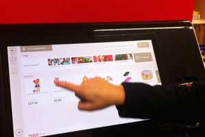 Digital Tour London : (1) Click & Collect Tesco Metro