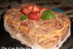 Charlotte royale fraise/basilic pour la fête des mamans.