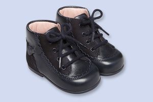 Les premières chaussures de Gabrielle