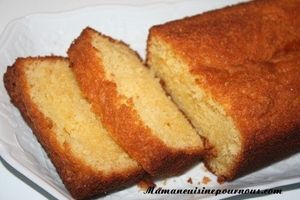 Cake au yaourt et lait de coco