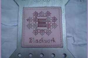 Un petit blackwork .... finition !