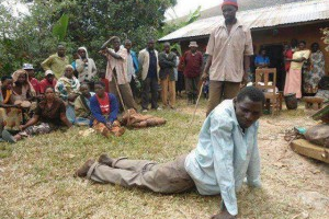 Ibitekerezo : Uburwayi bwo kwiyitirira igihugu cg ishyaka ntibufitwe na Kagame gusa, hari n’abamurwaya bagera ikirenge mucye!