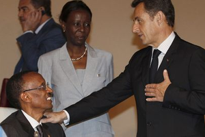 France: Nicolas Sarkozy a rencontré Paul Kagame! UMP se colle de son porte -malheur!