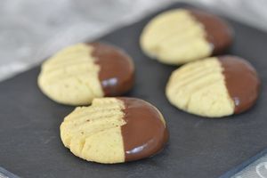 Biscuits sablés "pattes de chat"