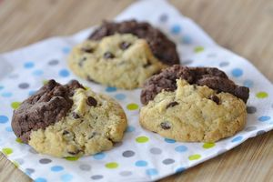 Cookies bicolores aux pépites de chocolat