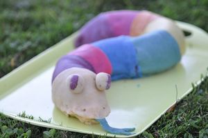 Gâteau serpent arc en ciel