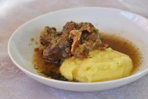 Joues de porc à la bière et aux épices