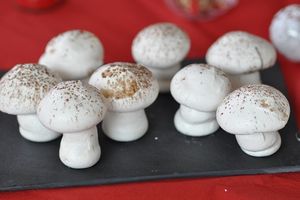 Petits champignons en meringue