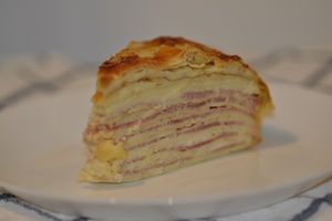 Gâteau de crêpes jambon fromage