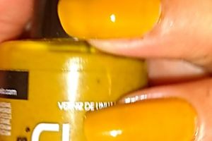 Vernis moutarde CLICHE (pas tip top je trouve)