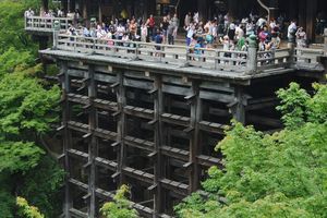 Kyôto : Le Kiyomizu-dera 清水寺 (Temple de l'Eau Pure) et son célèbre balcon UNESCO