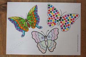 Trois papillons