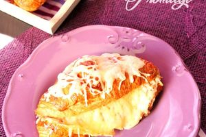 Croissant thon et fromage