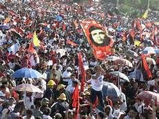 Incarico al Nobile Donnu e Donnichello Paolo Gentiloni Silverj. Scoppia la RIVOLUZIONE in Italia !! Macchè, facemoce dù spaghi chè mejo và !!