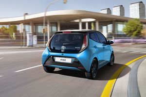 Nuova AYGO, un gioiellino audace per tutti con PAY PER DRIVE