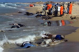 Les corps de quelque 170 migrants africains dont l’embarcation a chaviré vendredi au large de la Libye ont été retrouvés, a indiqué lundi un agent des gardes-côtes libyens.