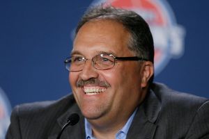 Début de crise à Detroit: Smith avec Faried, Jennings avec Van Gundy