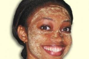 Masque aux Bois de Santal
