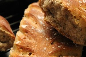 Pain de seigle d'Eric Kayser et soupe de légumes rôtis