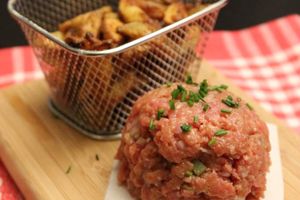 Tartare de boeuf et potatoes