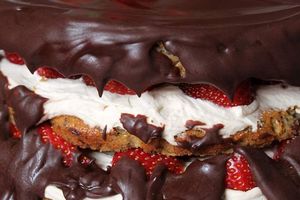 Gâteau noisette et pavot, mascarpone aux fraises