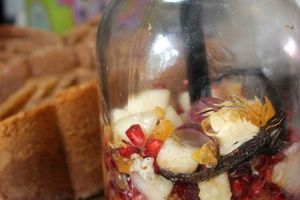 Salade de fruits d'automne en bocal