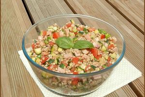 Salade de sarrasin, courgette, tomate et jambon