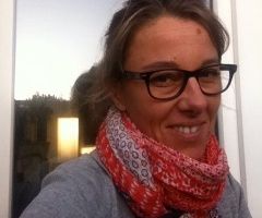 PAS D'UNIFORME POUR MOURIR de Donatienne de GOROSTARZU
