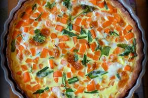 Tarte aux carottes, ail des ours et tomme fraîche de l'Aubrac