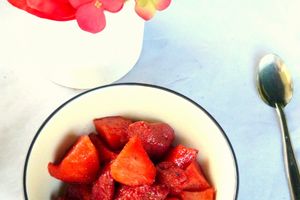 Compote de pommes et fraises à la vanille
