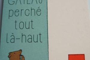 Le gâteau perché tout là-haut