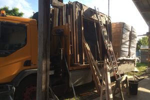 Pour la semaine prochaine un autre chantier. Et oui , ont travaille double pour que en hivers on appuie sur pause. C'est cela aussi la douceur Angevine. Avec salariés, il faut bien stipuler sur contrat : 1 à 2 mois de vacances en hivers ....