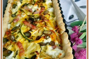 Tarte aux spaghetti de courgettes, lardons et chèvre