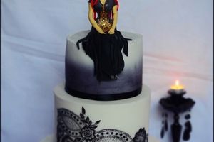 Gâteau d'anniversaire gothique chic