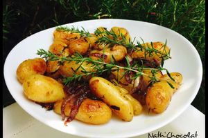 Pommes de terre, oignons et sarriette