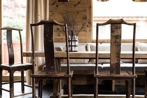 Un chalet avec une touche d'éthnique