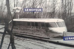 Sur la voie de l'Aérotrain