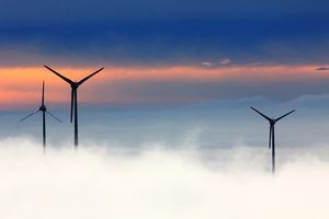 LE GOUVERNEMENT AU PIED DU MUR DEVANT L'ÉCHEC ÉOLIEN