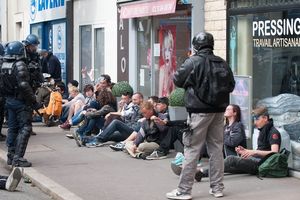 Rafle sans précédent à Nantes : 135 à 140 interpellés selon nous et 82 selon l'état !
