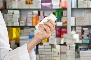 Depuis quand la suppression de la vignette pharmaceutique est-elle déjà effective ?