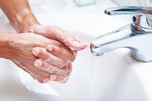 Quelle est la règlementation pour les soins post mortem aux personnes atteintes d’une maladie infectieuse ?