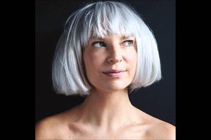 Sia - Waving Goodbye