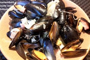 Moules lardons / camembert