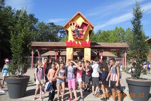 55 élèves à Walibi pour la sortie de fin d'année de l'association sportive.