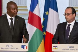 FRANÇOIS HOLLANDE À BANGUI POUR « ACCOMPAGNER LA RECONSTRUCTION » DE LA CENTRAFRIQUE